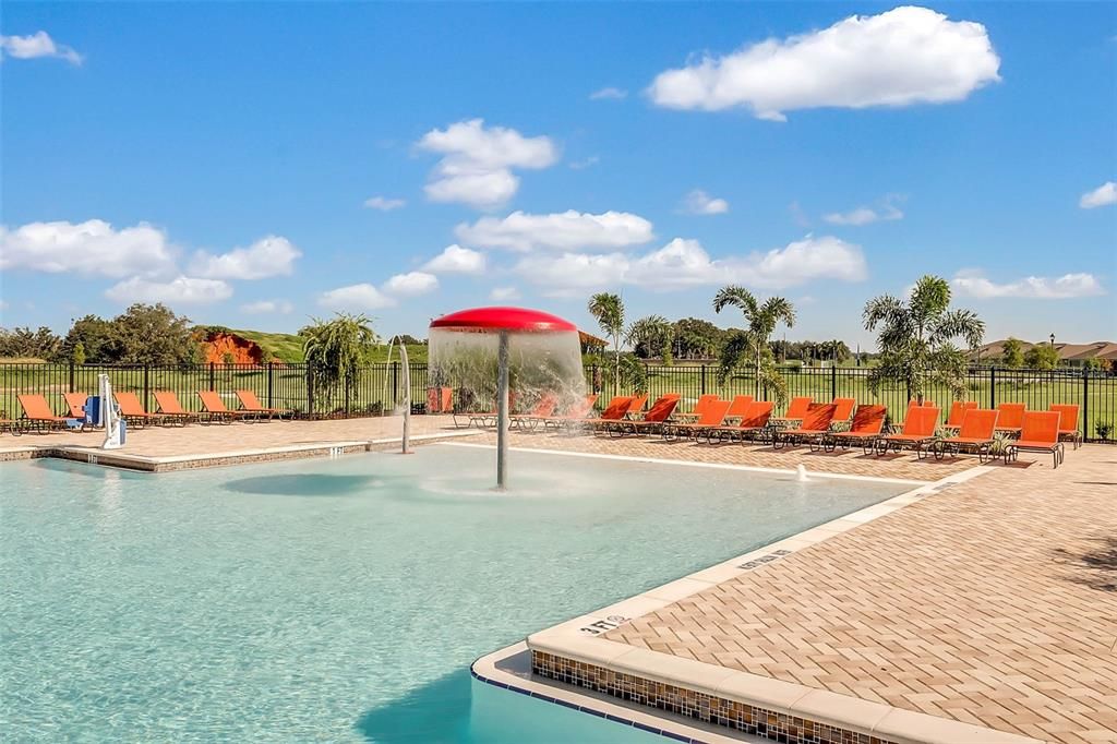 待售: $328,000 (4 贝兹, 2 浴室, 2526 平方英尺)