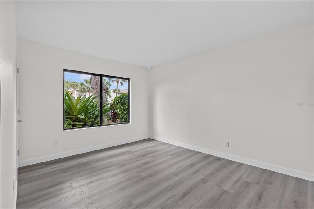 En Venta: $250,000 (2 camas, 2 baños, 1020 Pies cuadrados)