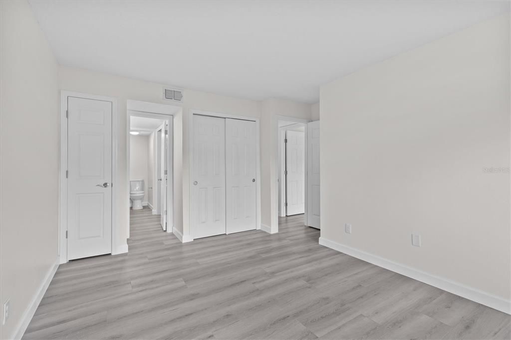 En Venta: $250,000 (2 camas, 2 baños, 1020 Pies cuadrados)