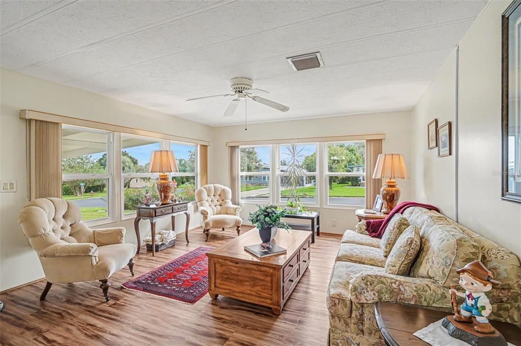 For Sale: $300,000 (2 beds, 2 baths, 2028 Square Feet)