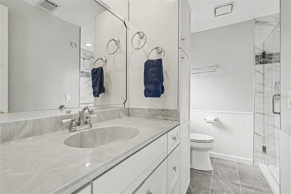 For Sale: $300,000 (2 beds, 2 baths, 2028 Square Feet)