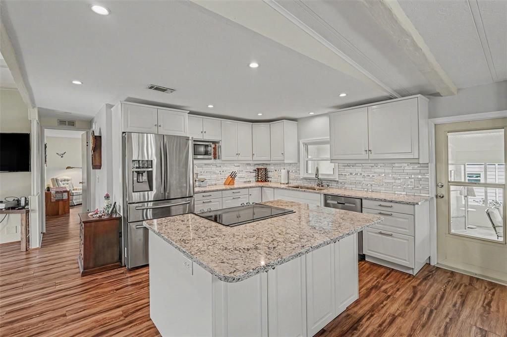 For Sale: $300,000 (2 beds, 2 baths, 2028 Square Feet)