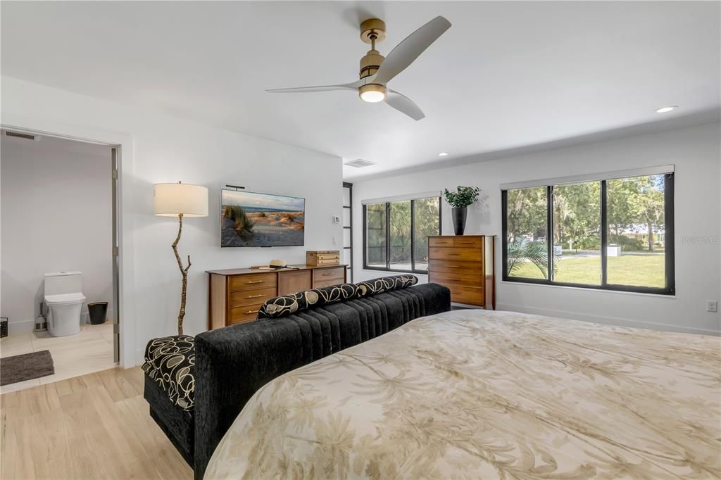 For Sale: $1,249,900 (5 beds, 3 baths, 3088 Square Feet)