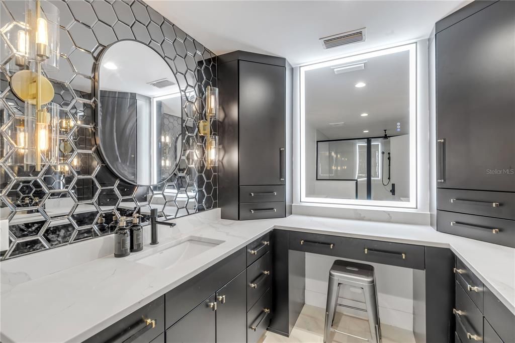 For Sale: $1,249,900 (5 beds, 3 baths, 3088 Square Feet)