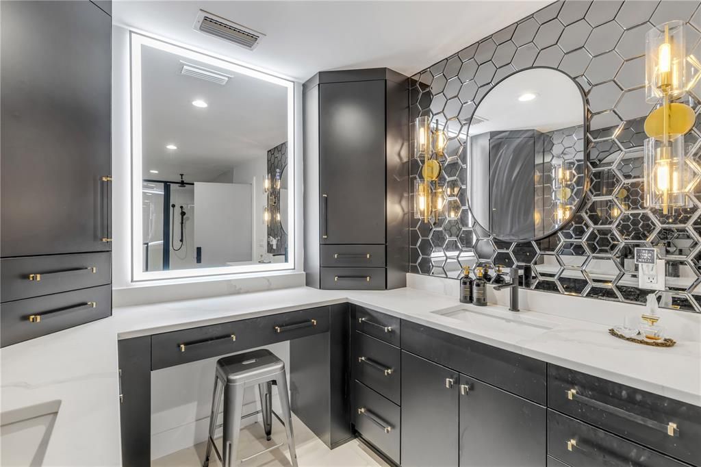 For Sale: $1,249,900 (5 beds, 3 baths, 3088 Square Feet)