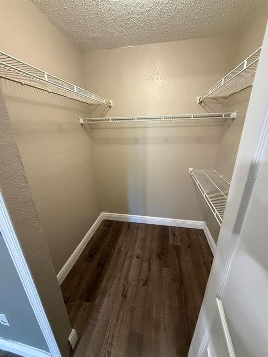 For Rent: $1,300 (1 beds, 1 baths, 535 Square Feet)