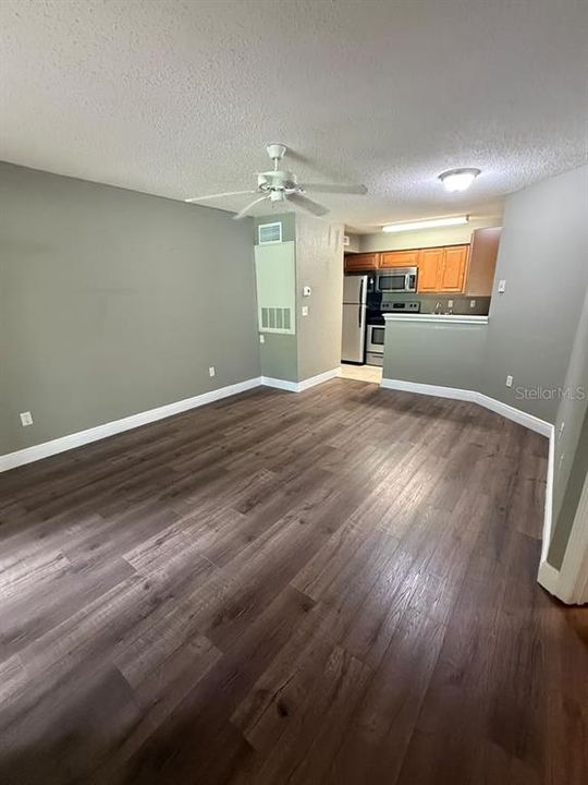 For Rent: $1,300 (1 beds, 1 baths, 535 Square Feet)
