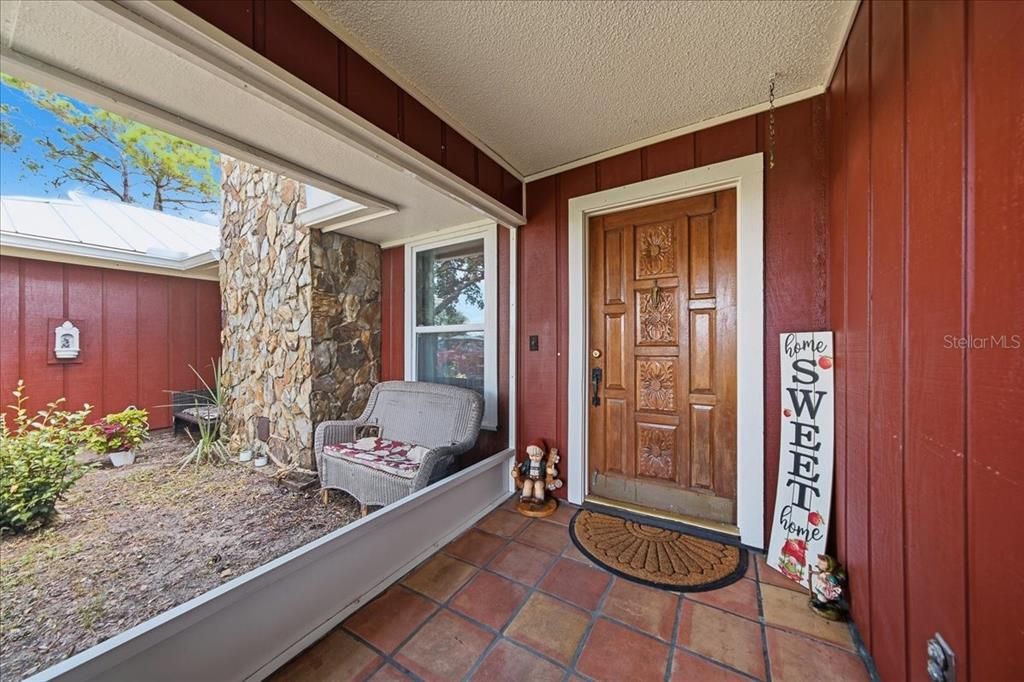 For Sale: $390,000 (3 beds, 2 baths, 1398 Square Feet)