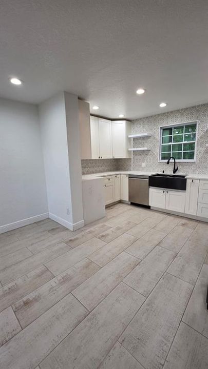 For Rent: $2,500 (3 beds, 2 baths, 1520 Square Feet)