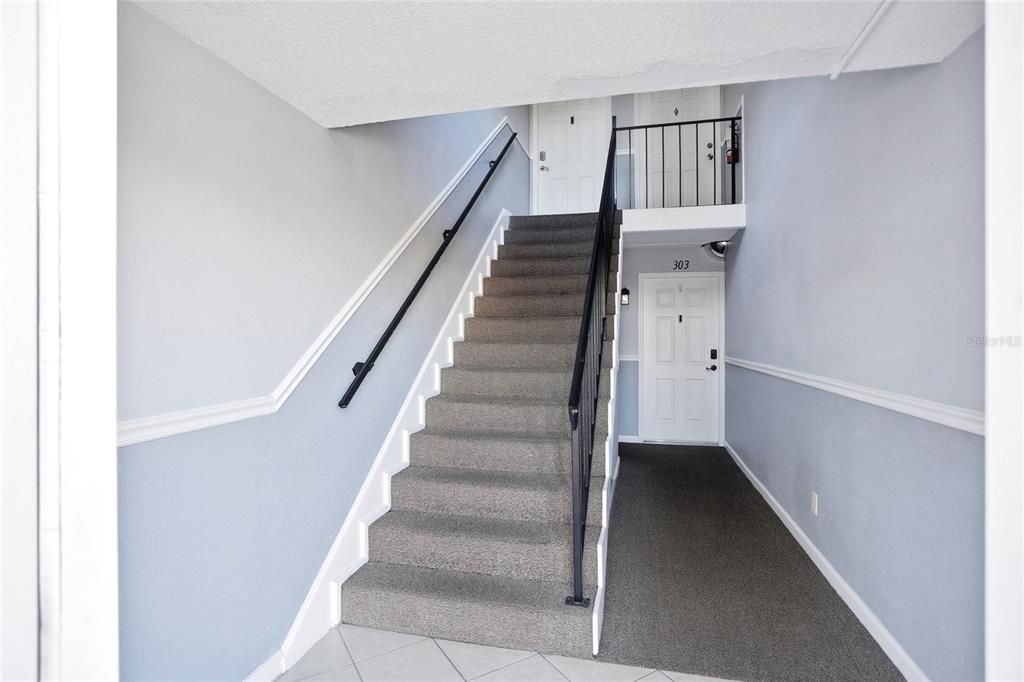 For Sale: $140,000 (1 beds, 1 baths, 678 Square Feet)
