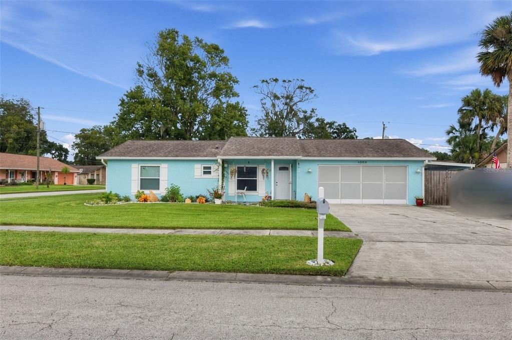 For Sale: $219,000 (2 beds, 2 baths, 1050 Square Feet)