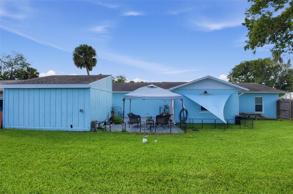 For Sale: $219,000 (2 beds, 2 baths, 1050 Square Feet)