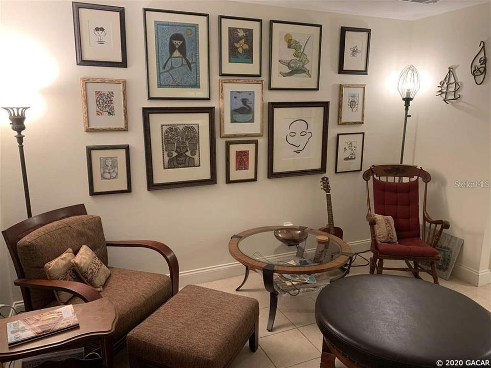 For Rent: $1,450 (2 beds, 1 baths, 850 Square Feet)