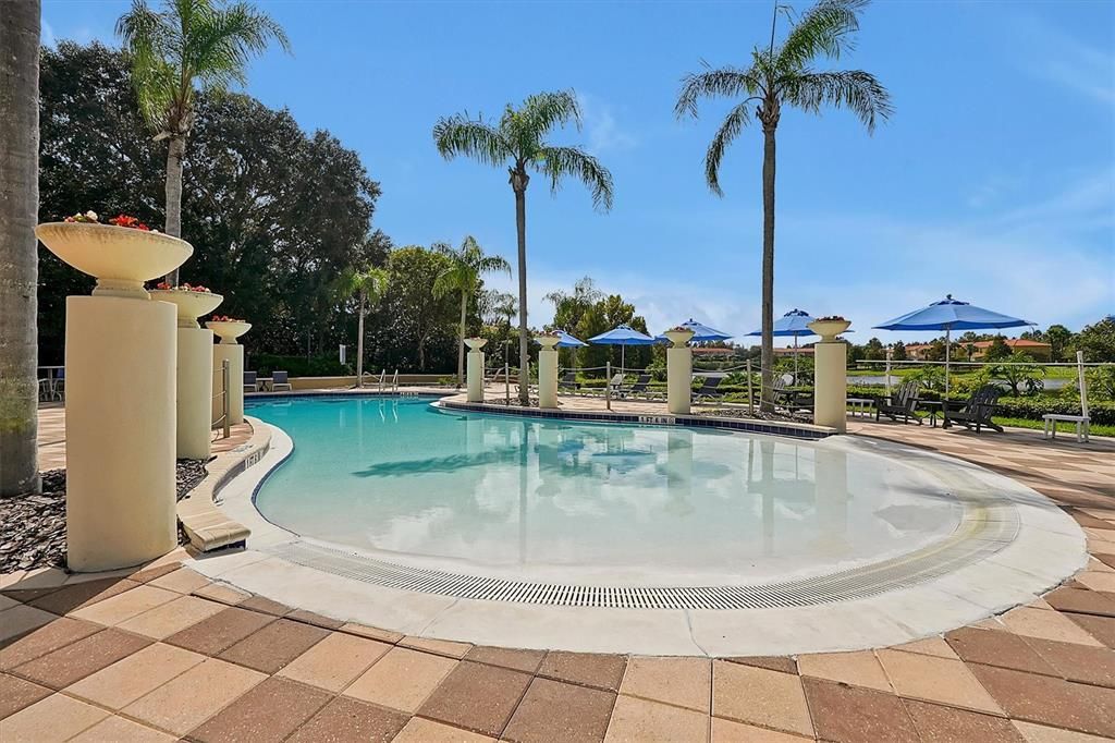 For Sale: $415,000 (4 beds, 3 baths, 1636 Square Feet)