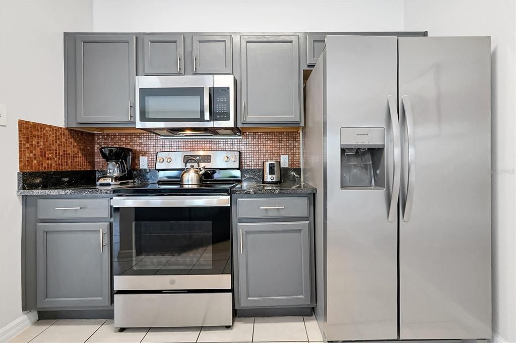 For Sale: $415,000 (4 beds, 3 baths, 1636 Square Feet)