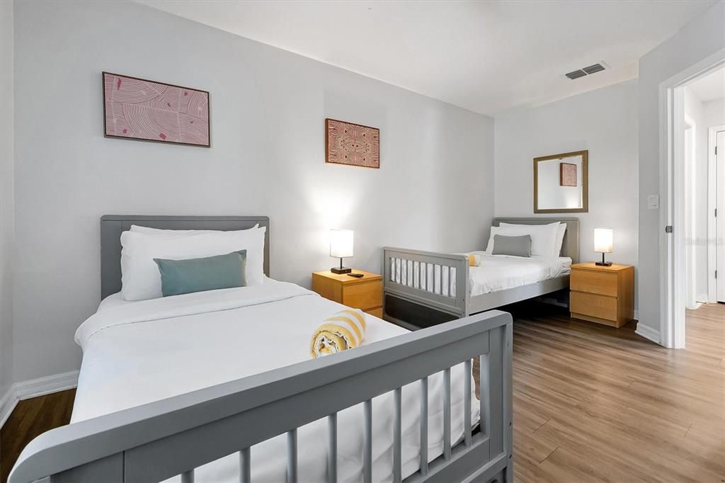 For Sale: $415,000 (4 beds, 3 baths, 1636 Square Feet)