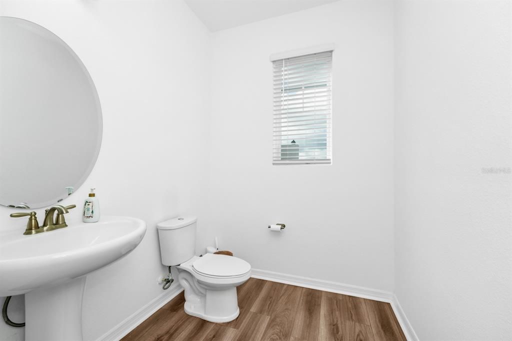 For Sale: $330,000 (3 beds, 2 baths, 2000 Square Feet)