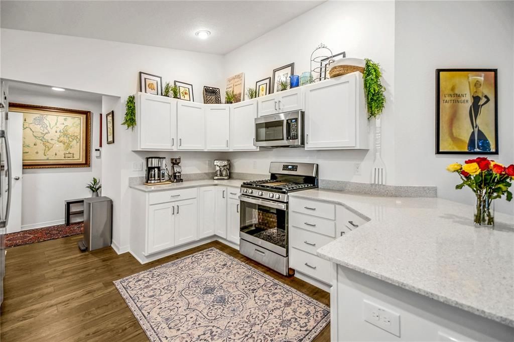 На продажу: $359,900 (3 спален, 2 ванн, 1537 Квадратных фут)