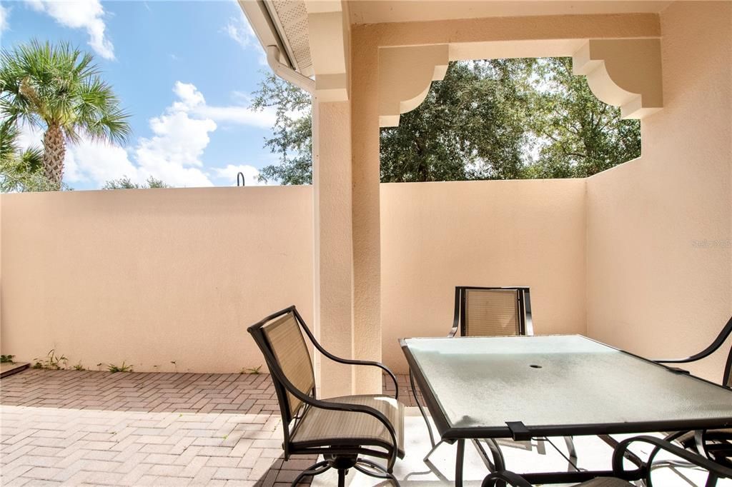 For Rent: $2,900 (3 beds, 2 baths, 2011 Square Feet)