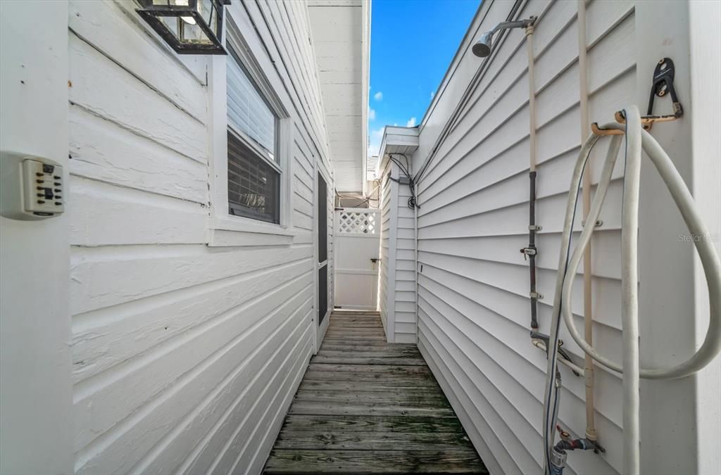 En Venta: $1,750,000 (3 camas, 3 baños, 1701 Pies cuadrados)