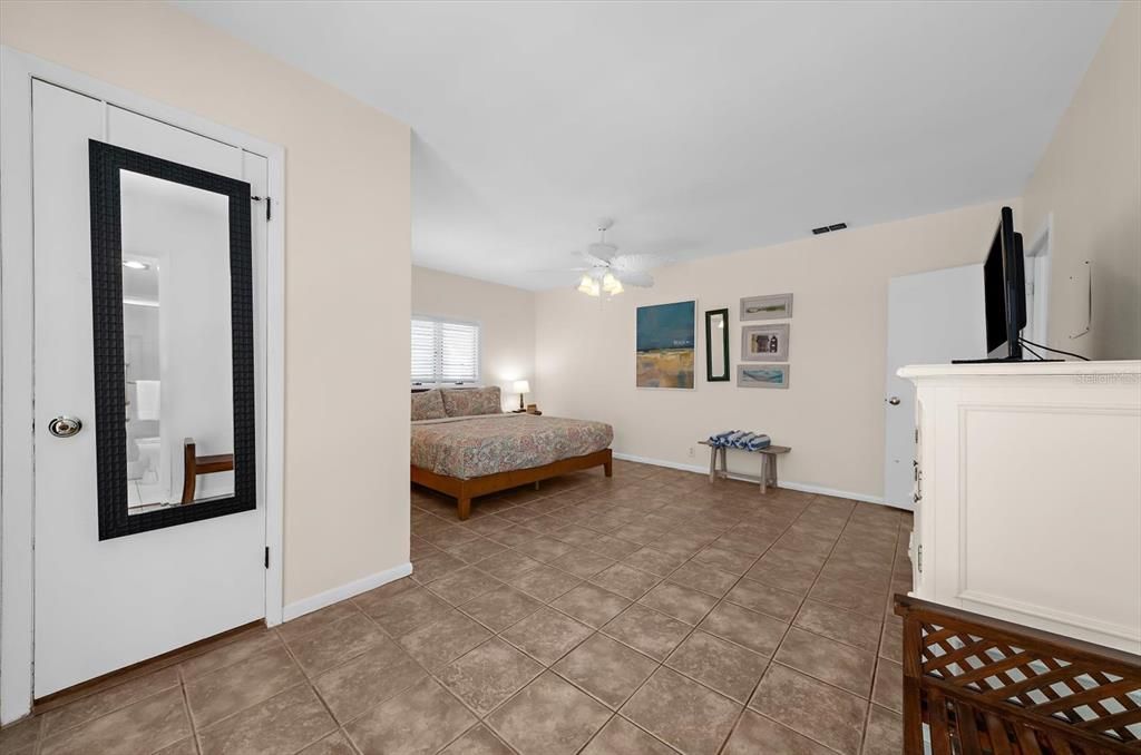 En Venta: $1,750,000 (3 camas, 3 baños, 1701 Pies cuadrados)