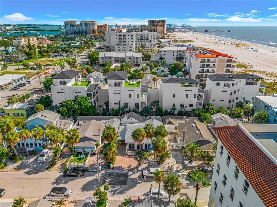 En Venta: $1,750,000 (3 camas, 3 baños, 1701 Pies cuadrados)