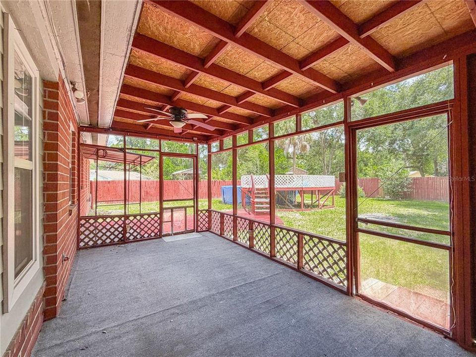 На продажу: $159,950 (3 спален, 2 ванн, 1928 Квадратных фут)
