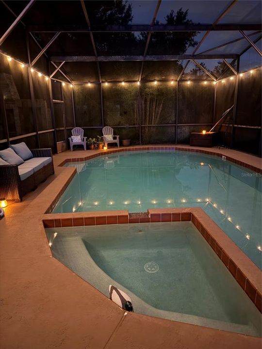 En Venta: $549,900 (3 camas, 3 baños, 2524 Pies cuadrados)