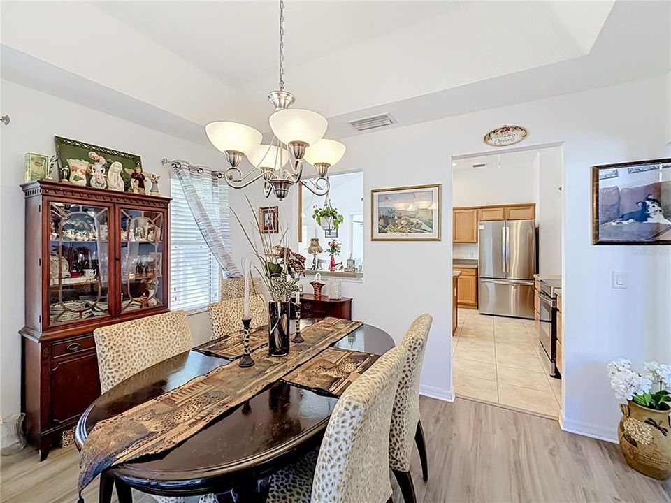 For Sale: $399,900 (3 beds, 2 baths, 1715 Square Feet)