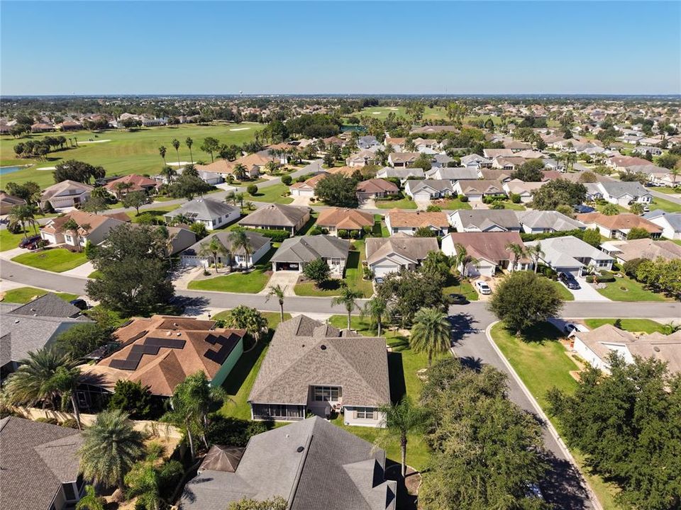 For Sale: $399,900 (3 beds, 2 baths, 1715 Square Feet)