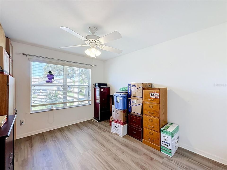 For Sale: $399,900 (3 beds, 2 baths, 1715 Square Feet)