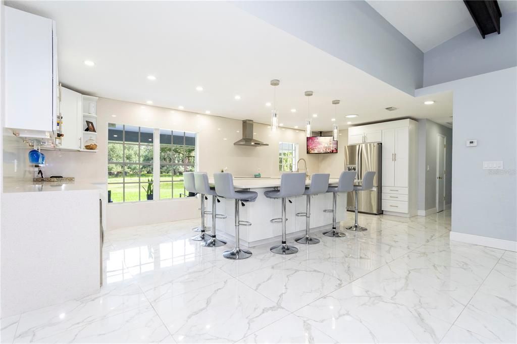 En Venta: $1,350,000 (7 camas, 7 baños, 4918 Pies cuadrados)