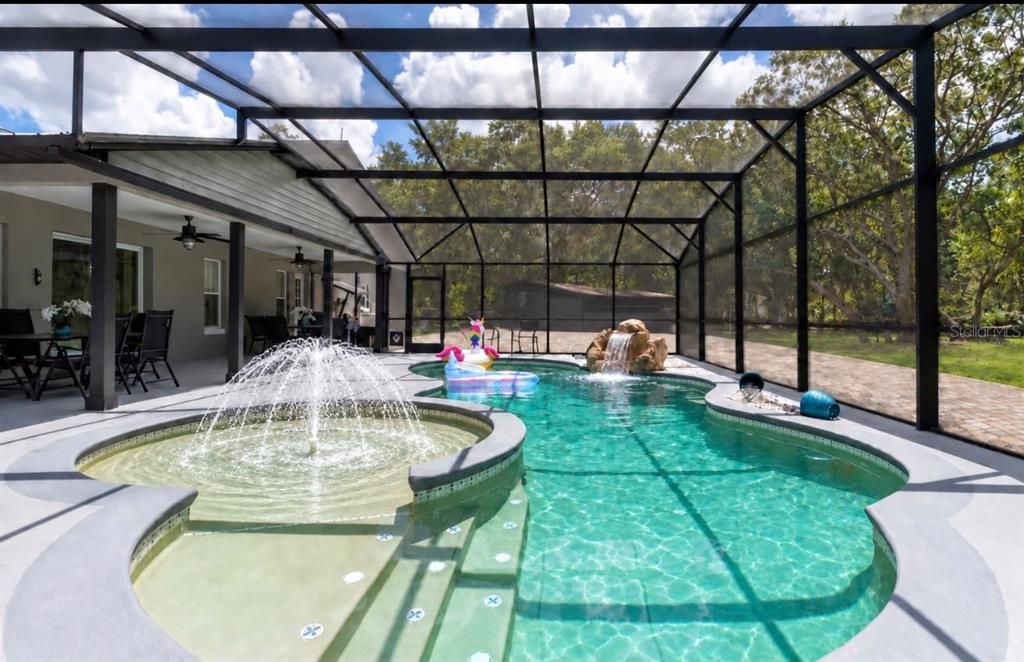 En Venta: $1,350,000 (7 camas, 7 baños, 4918 Pies cuadrados)
