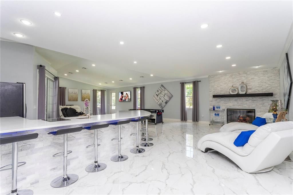 En Venta: $1,350,000 (7 camas, 7 baños, 4918 Pies cuadrados)