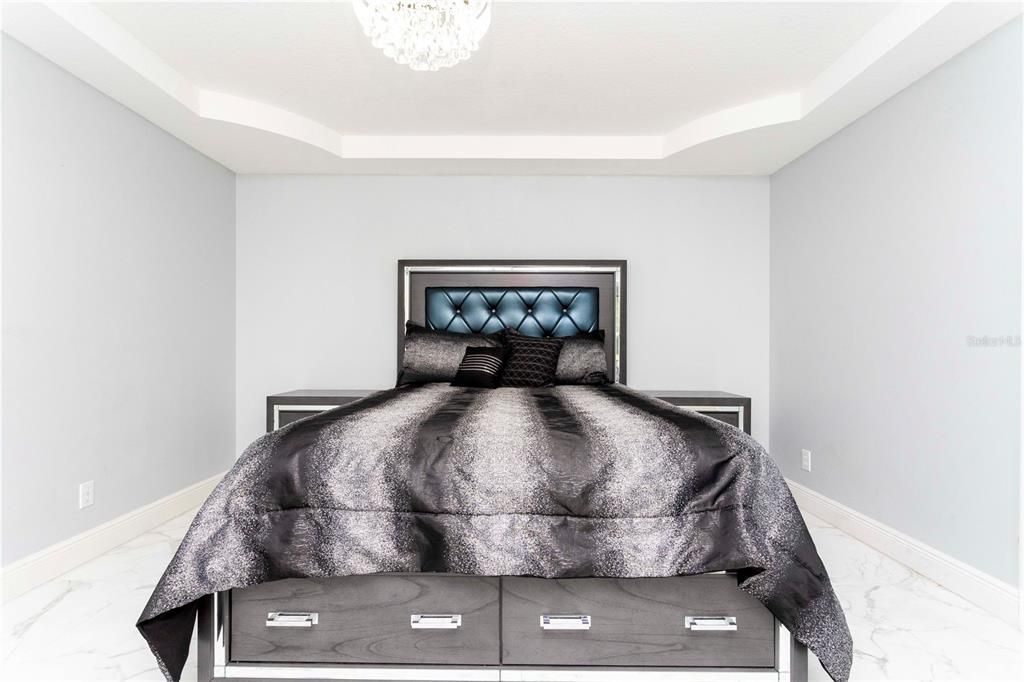 En Venta: $1,350,000 (7 camas, 7 baños, 4918 Pies cuadrados)