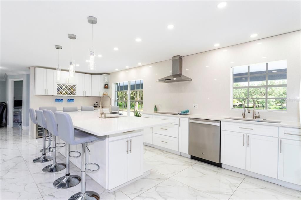 En Venta: $1,350,000 (7 camas, 7 baños, 4918 Pies cuadrados)