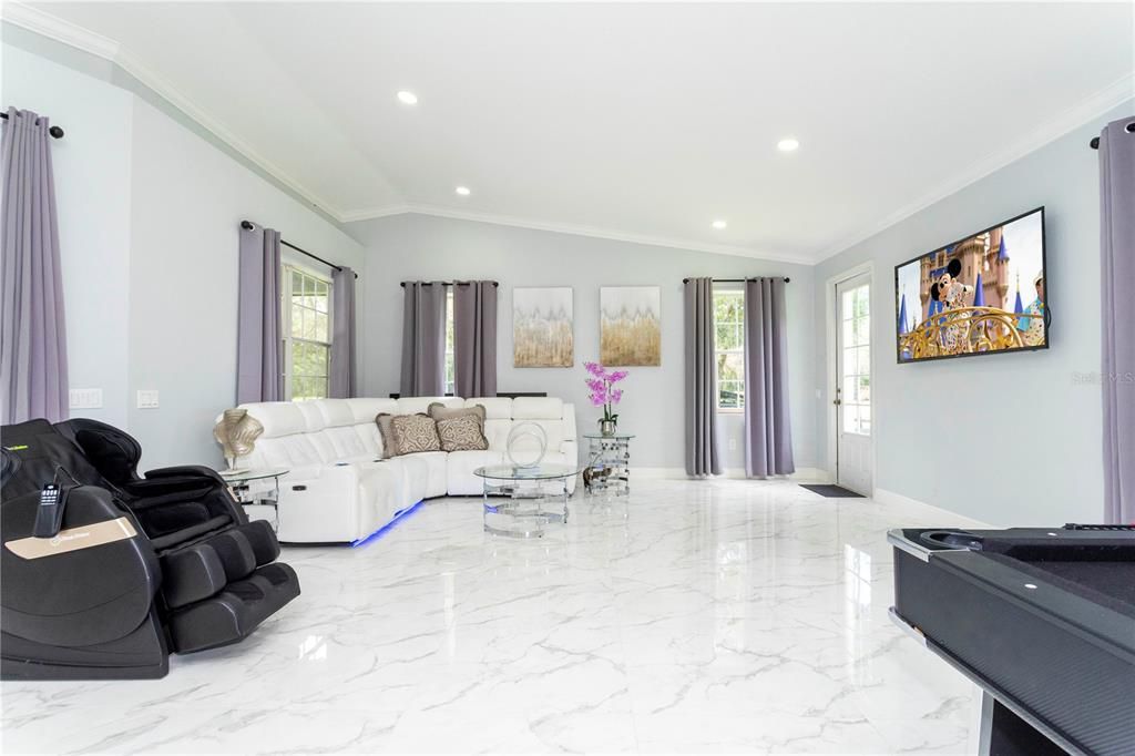 En Venta: $1,350,000 (7 camas, 7 baños, 4918 Pies cuadrados)