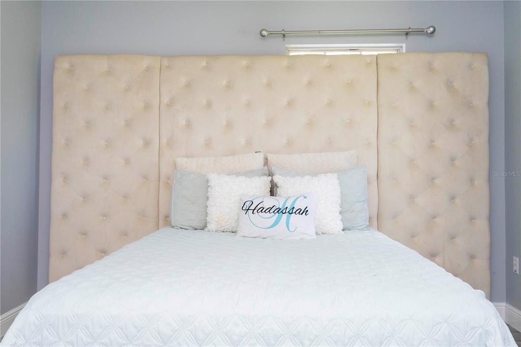 En Venta: $1,350,000 (7 camas, 7 baños, 4918 Pies cuadrados)