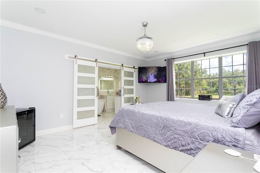 En Venta: $1,350,000 (7 camas, 7 baños, 4918 Pies cuadrados)