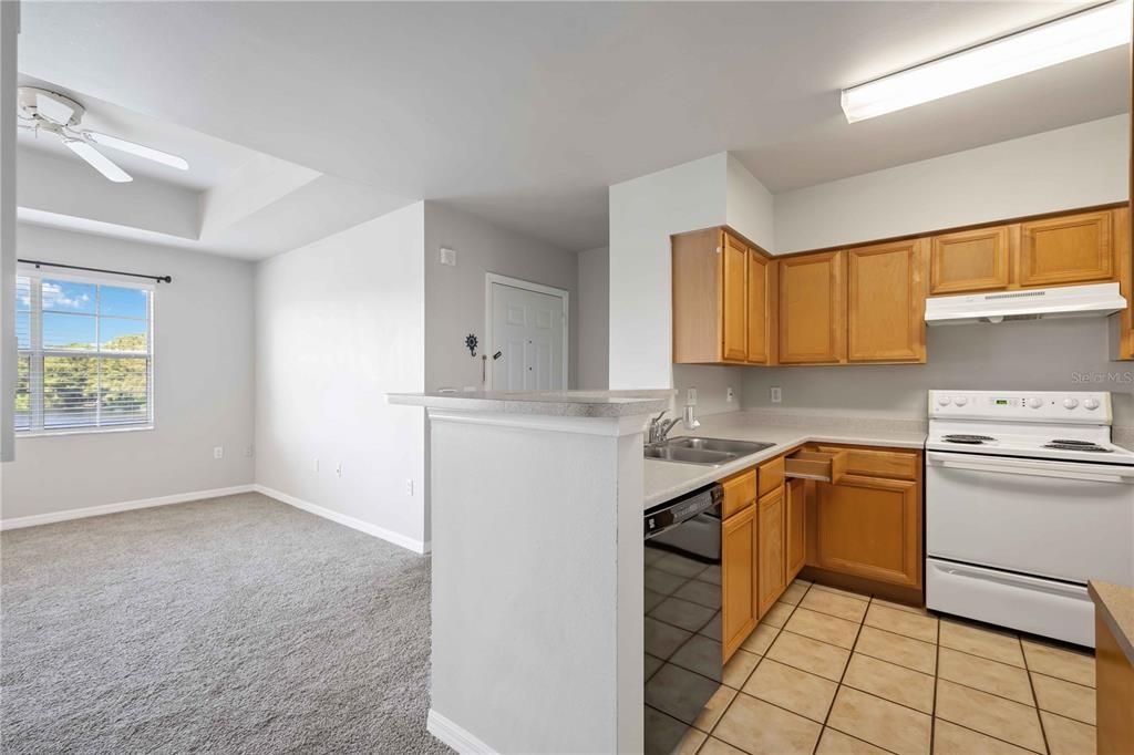 В аренду: $1,425 (1 спален, 1 ванн, 822 Квадратных фут)