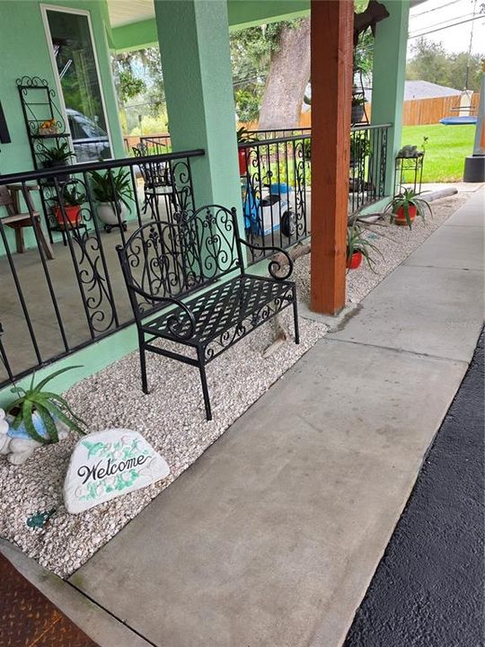 En Venta: $689,000 (3 camas, 3 baños, 2700 Pies cuadrados)