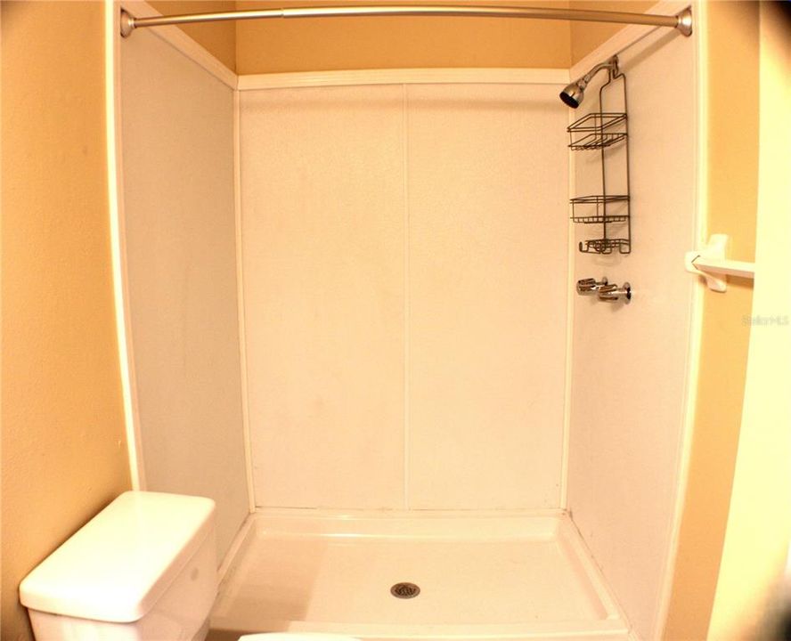 For Rent: $2,000 (2 beds, 2 baths, 800 Square Feet)