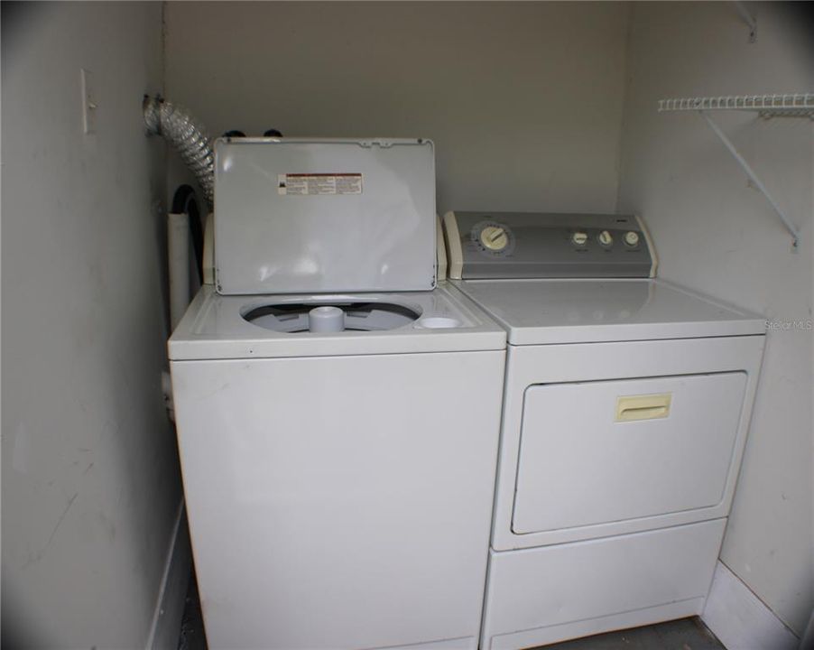 For Rent: $2,000 (2 beds, 2 baths, 800 Square Feet)