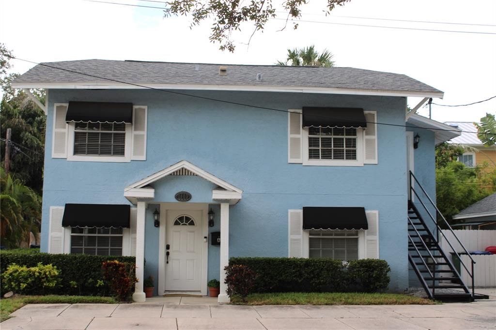 For Rent: $2,000 (2 beds, 2 baths, 800 Square Feet)