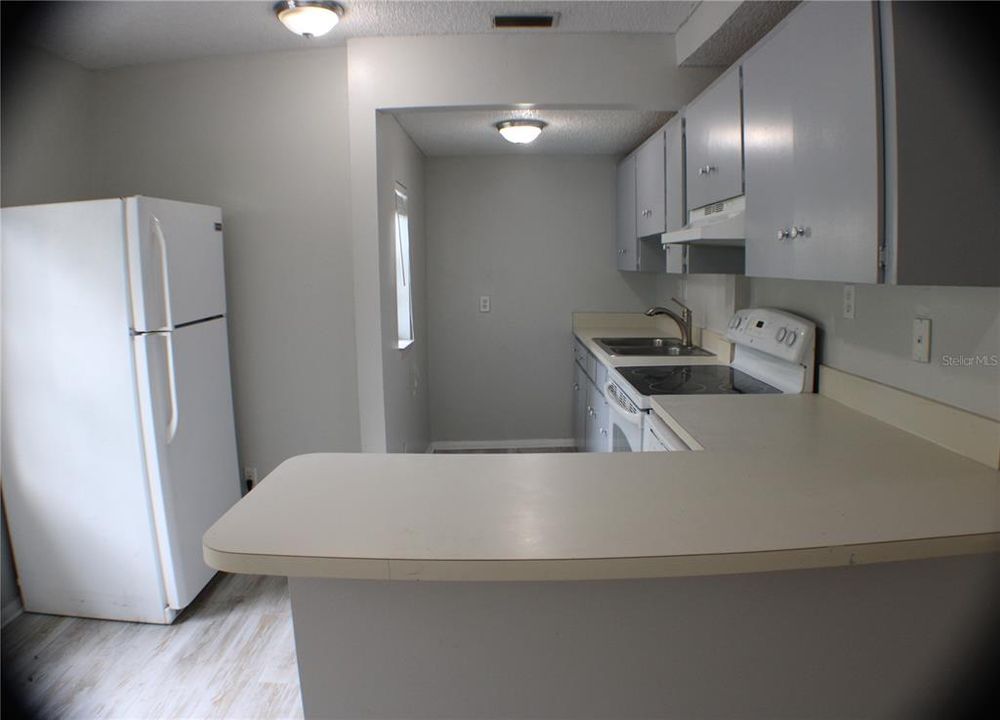 For Rent: $2,000 (2 beds, 2 baths, 800 Square Feet)