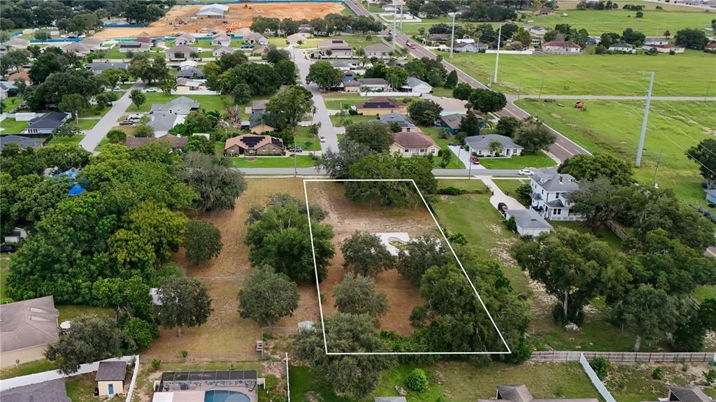 На продажу: $150,000 (0.74 acres)