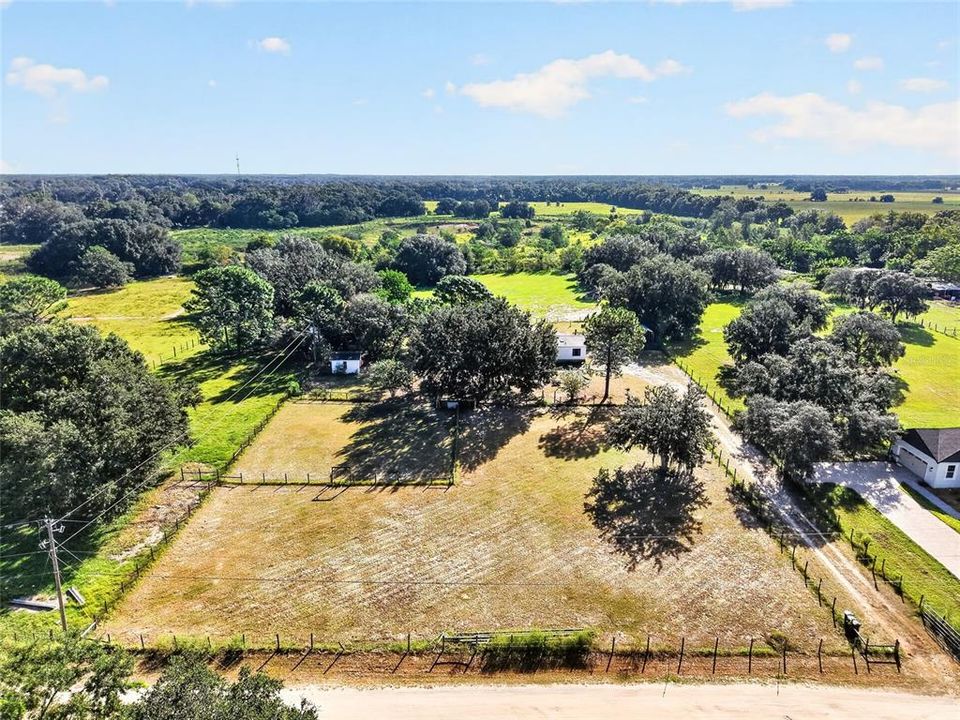 На продажу: $435,000 (5 спален, 2 ванн, 1820 Квадратных фут)