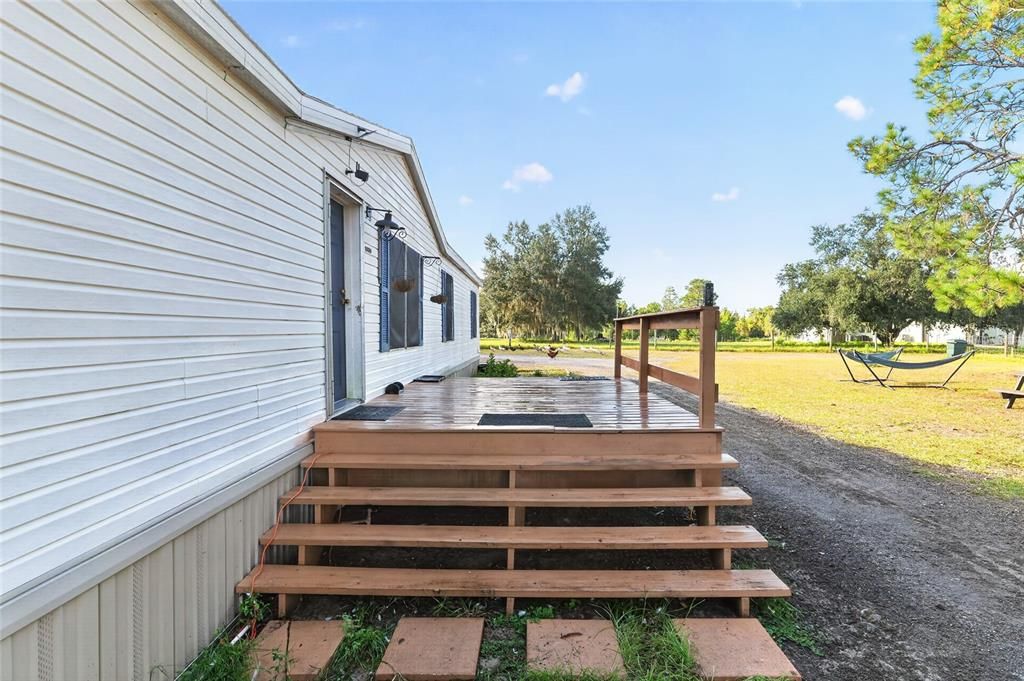 На продажу: $435,000 (5 спален, 2 ванн, 1820 Квадратных фут)