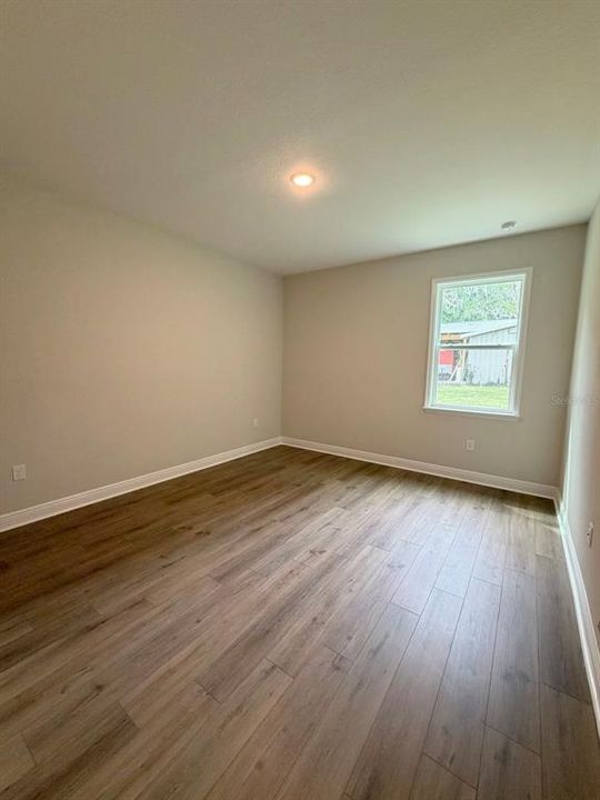 For Rent: $3,999 (5 beds, 3 baths, 3136 Square Feet)