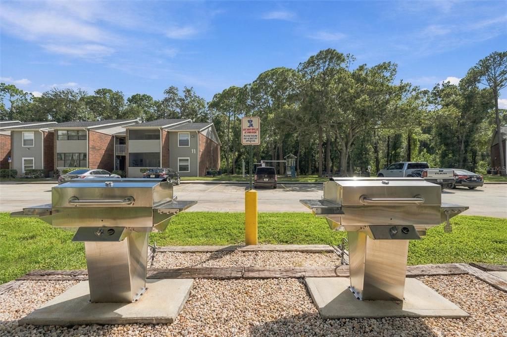 For Sale: $125,000 (1 beds, 1 baths, 615 Square Feet)